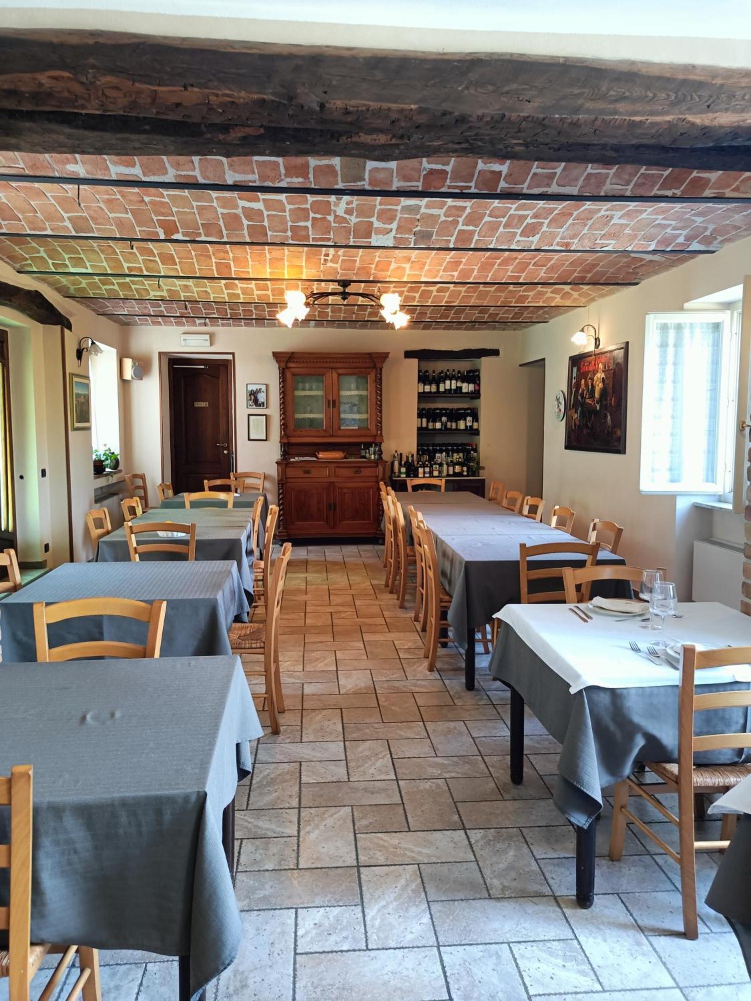 Agriturismo Cascina Anri Mango Екстер'єр фото